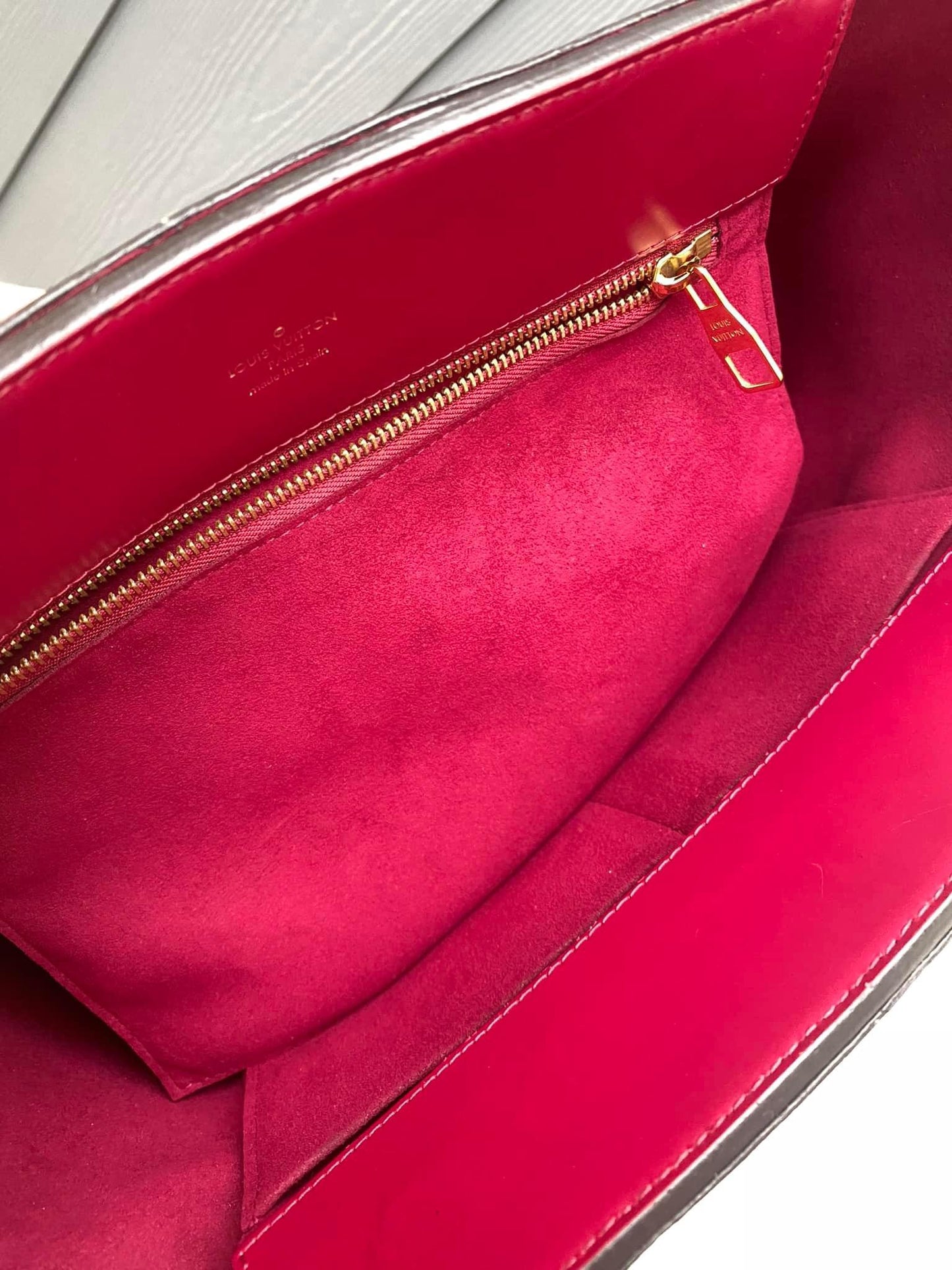 Louis Vuitton Phenix Magenta