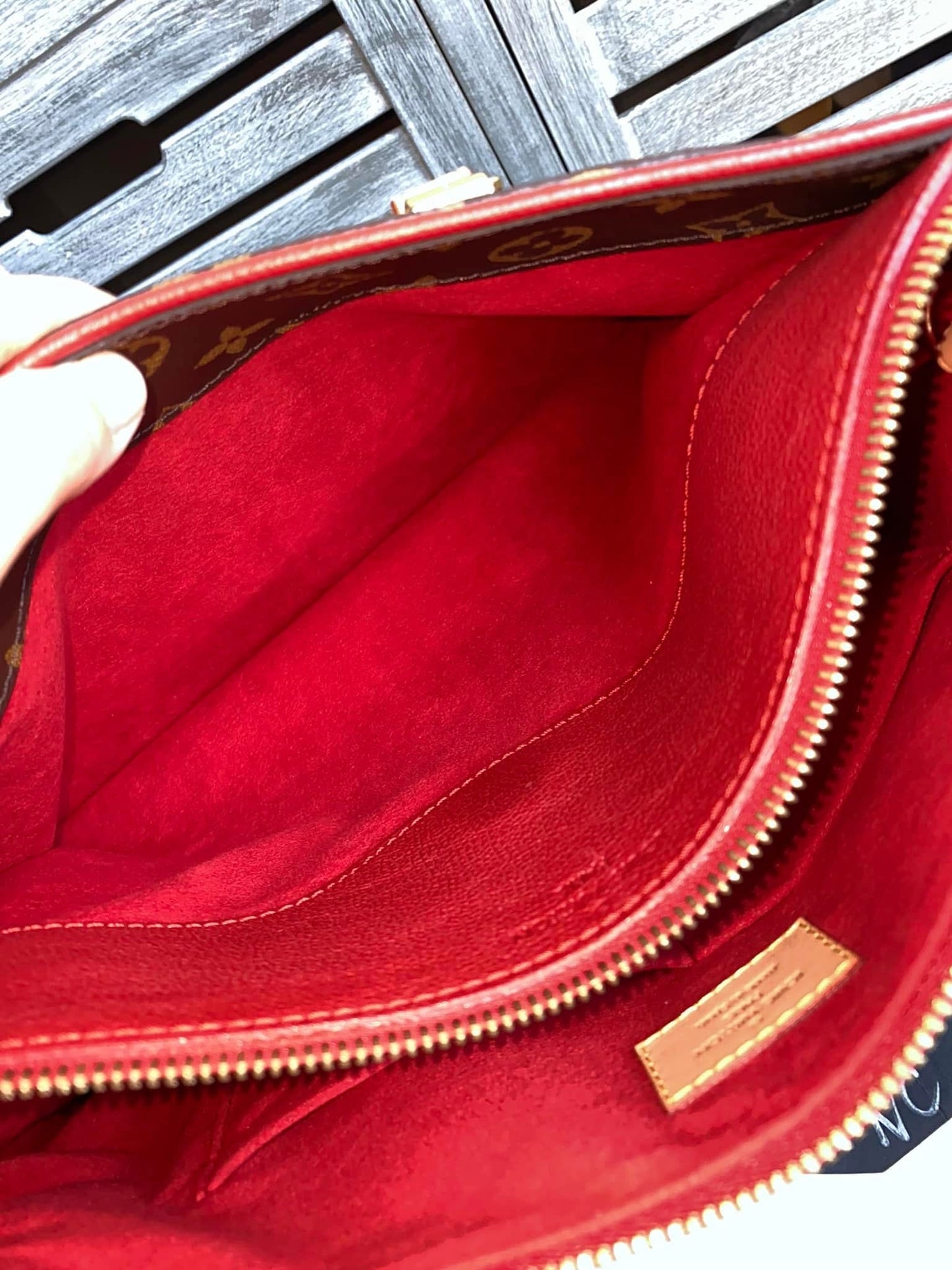 Louis Vuitton Pallas MM Cerise