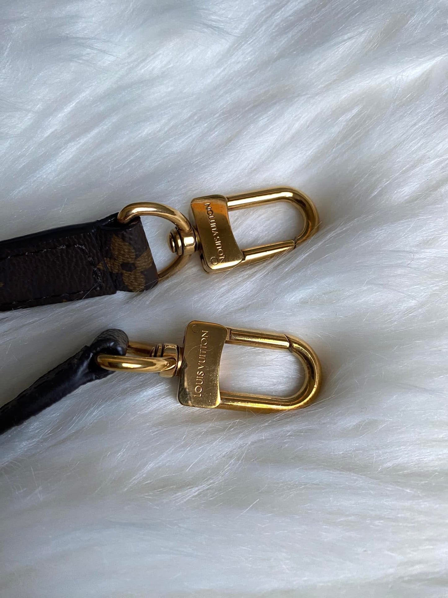 Louis Vuitton Pallas MM Cerise