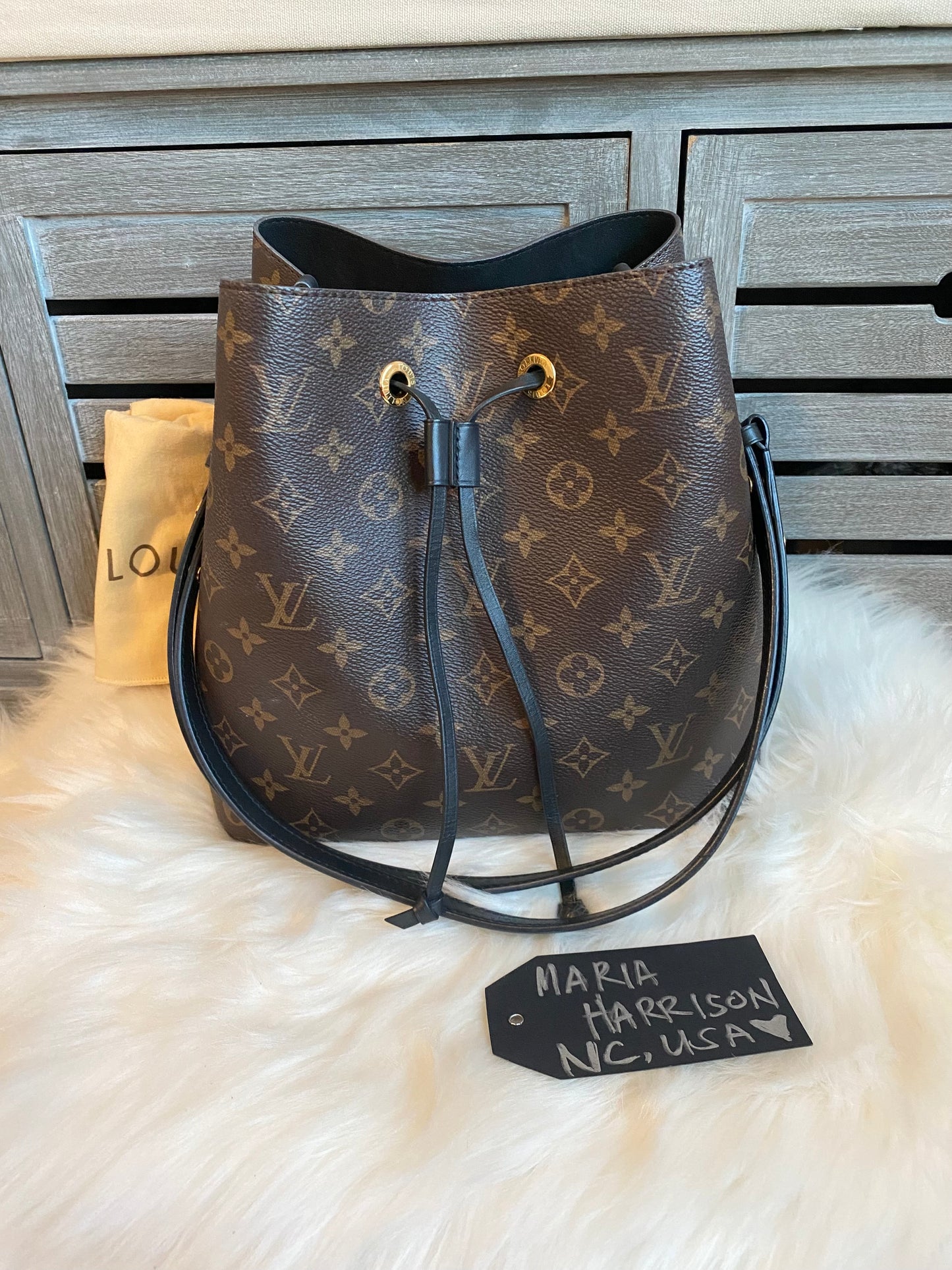 Louis Vuitton NeoNoe MM Black