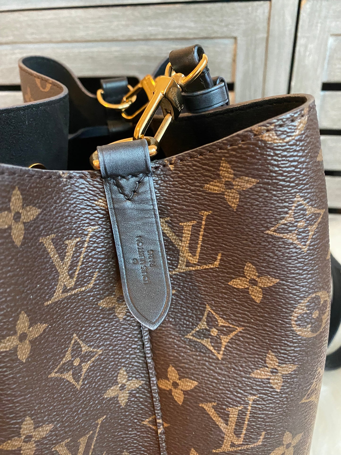 Louis Vuitton NeoNoe MM Black