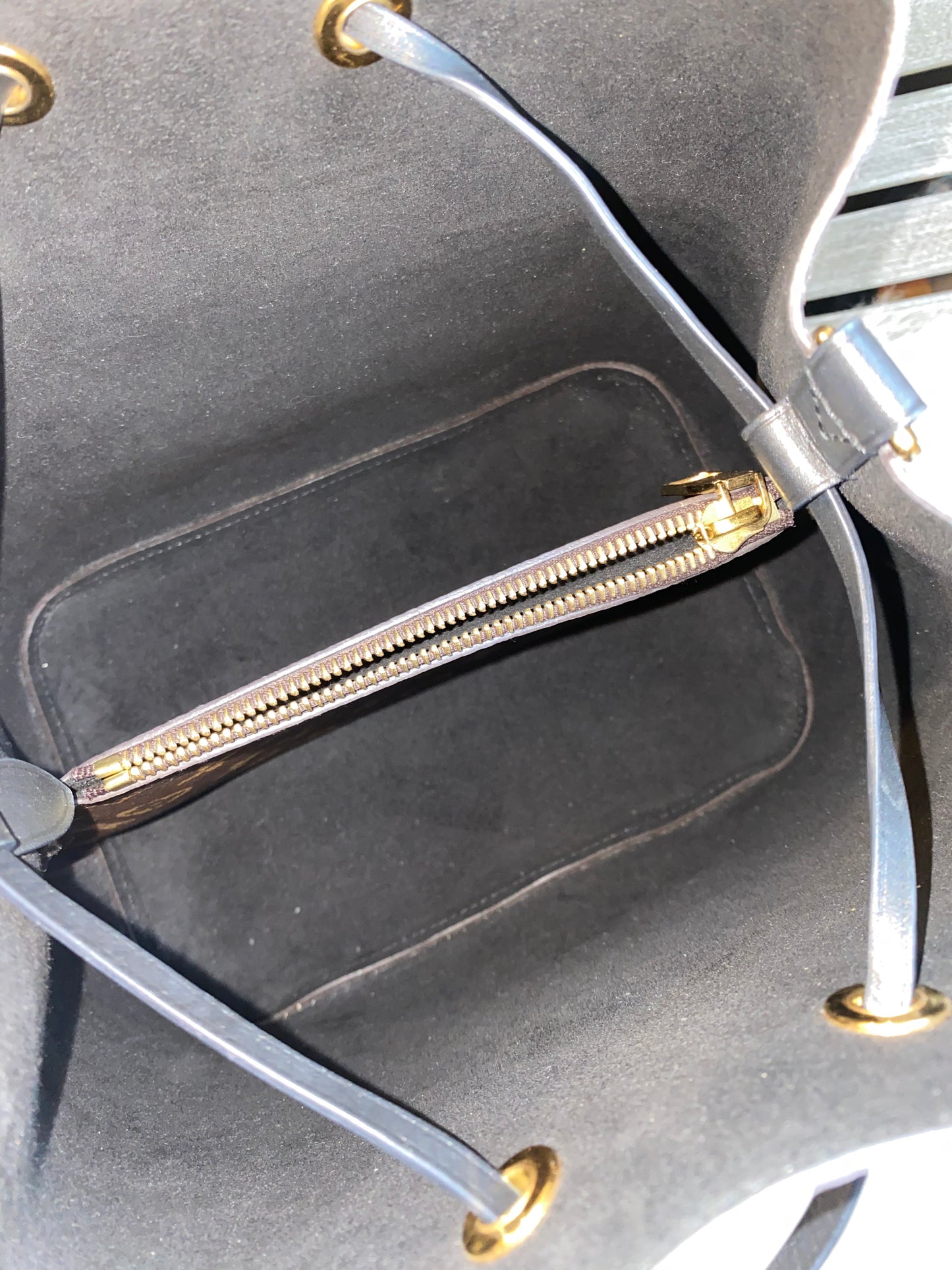 Louis Vuitton NeoNoe MM Black