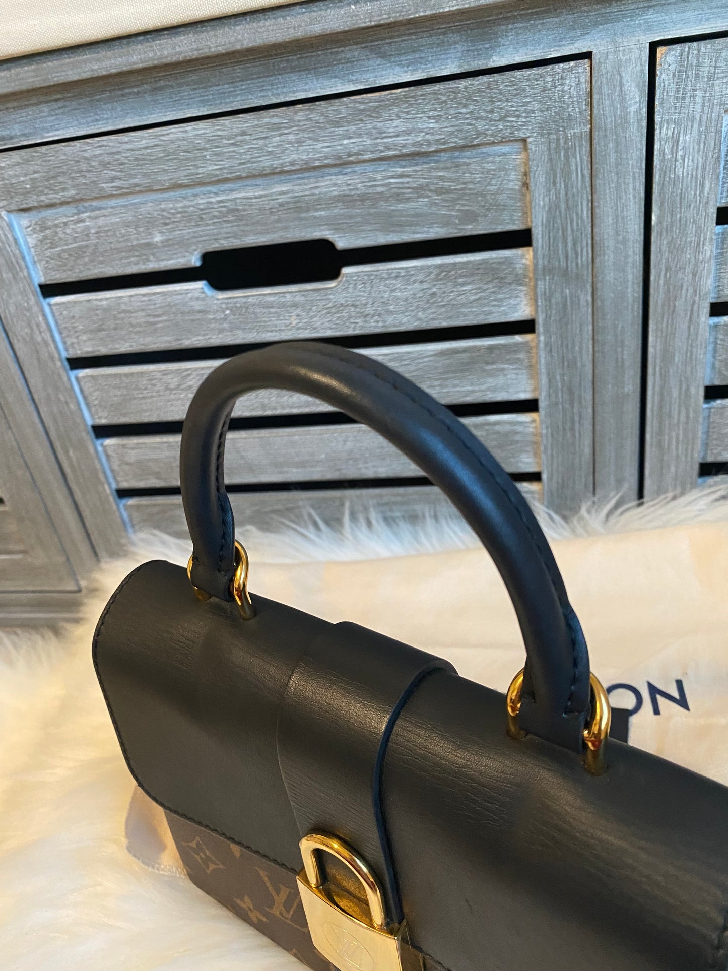 Louis Vuitton Locky BB Black