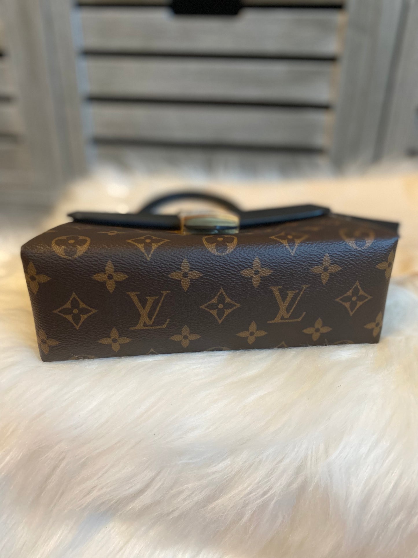 Louis Vuitton Locky BB Black