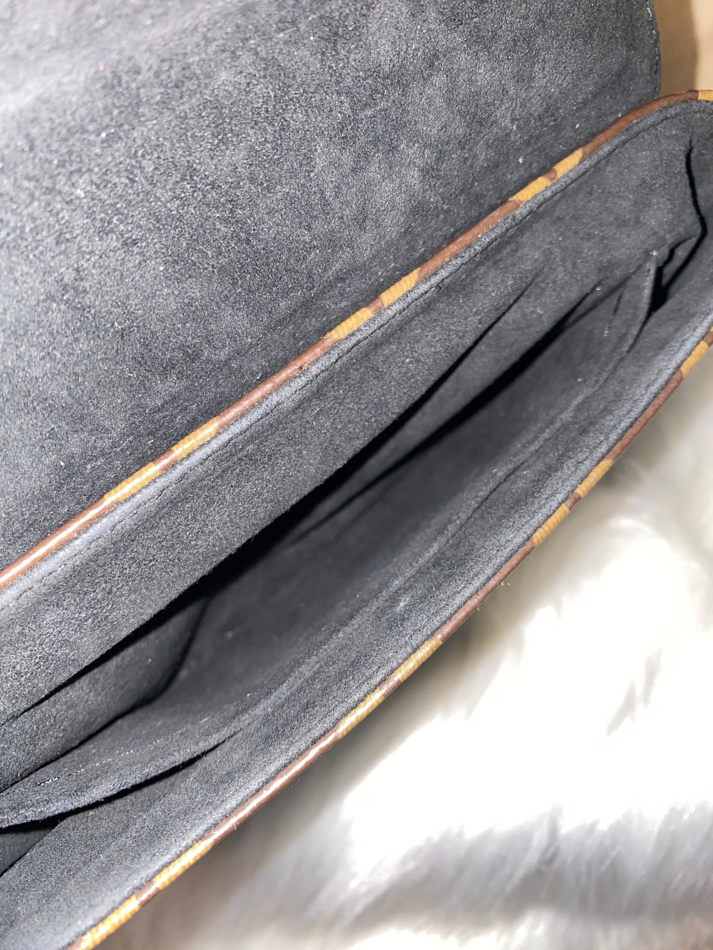 Louis Vuitton Locky BB Black