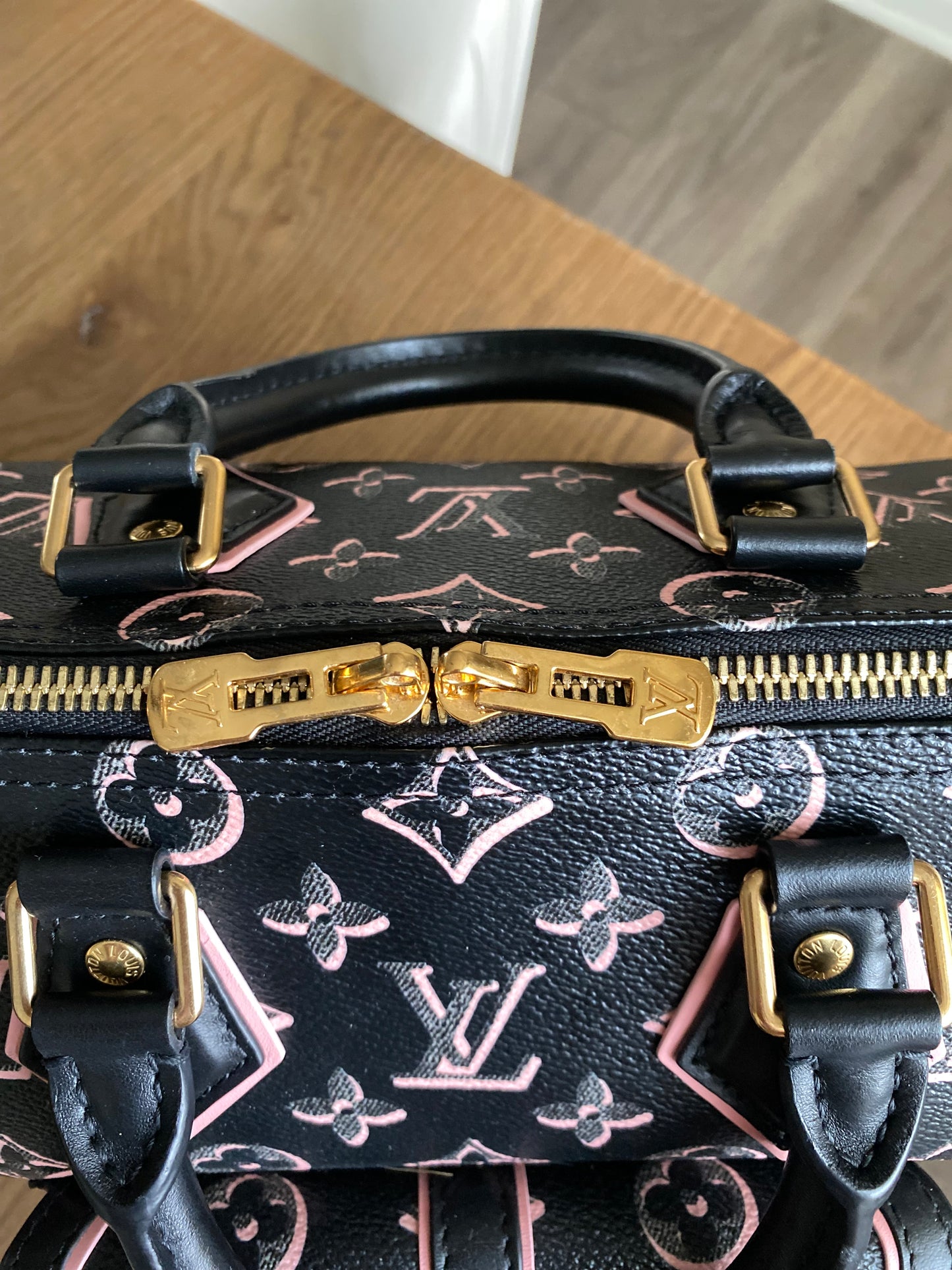 Louis Vuitton Limited Edition Fall For You Speedy 25 Bandouliere