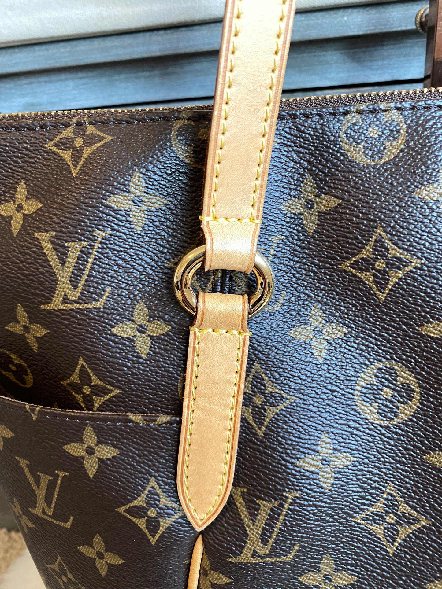 Louis Vuitton Totally MM