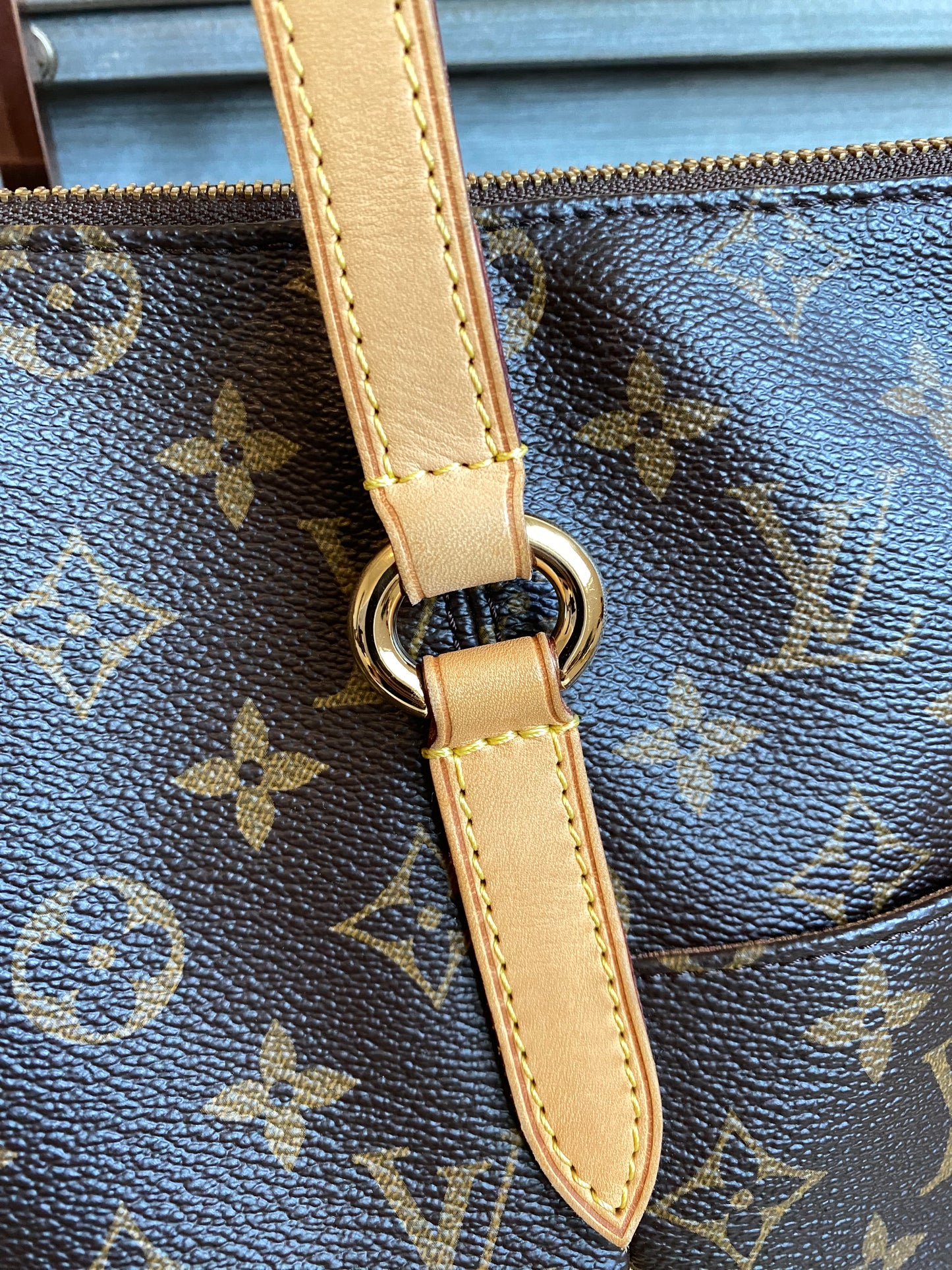 Louis Vuitton Totally MM