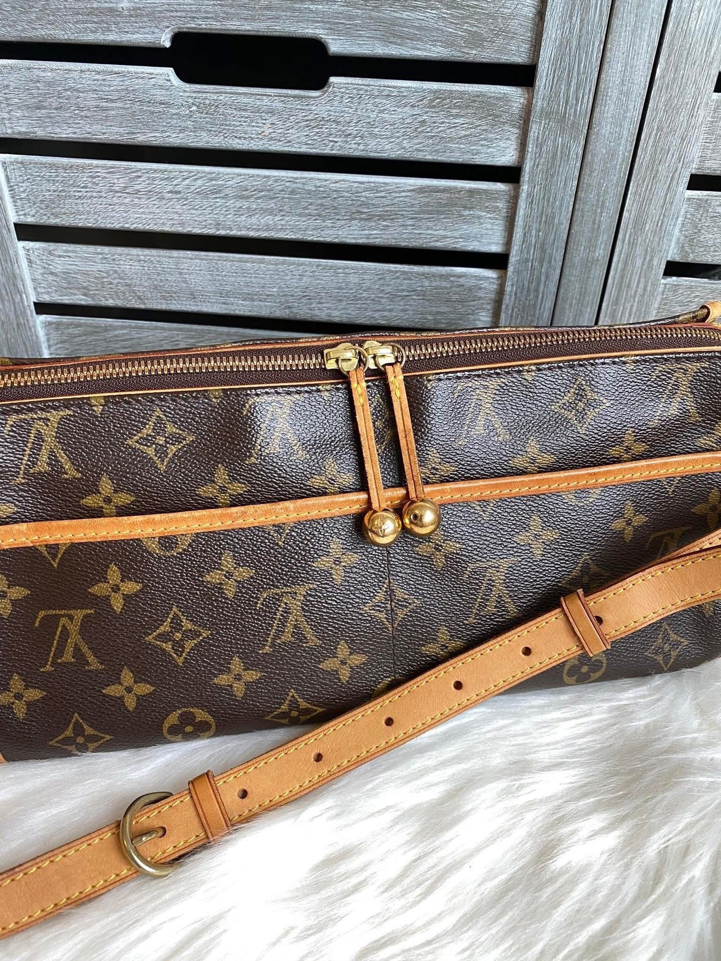 Louis Vuitton Popincourt Crossbody Bag