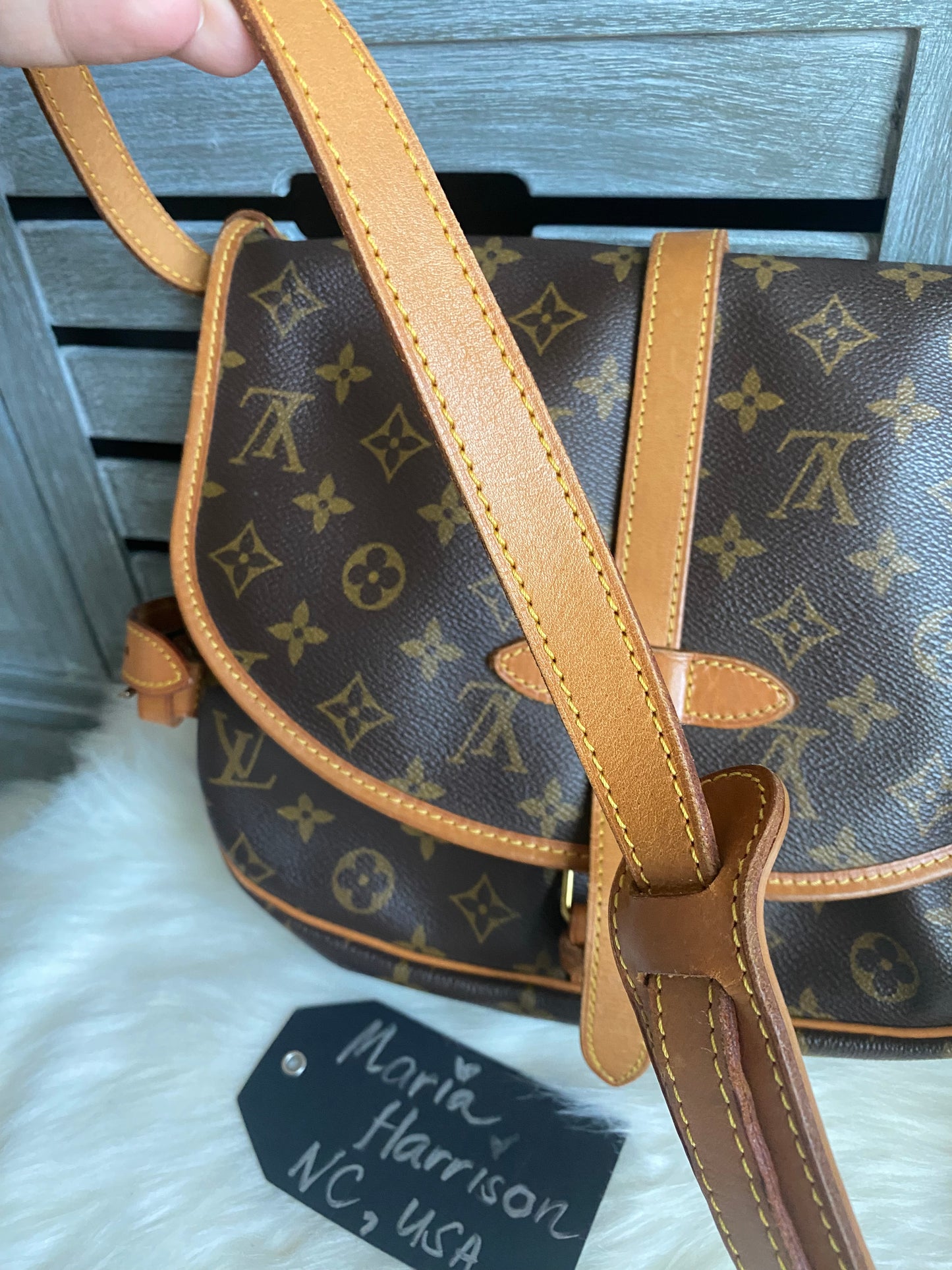 Louis Vuitton Saumur 30